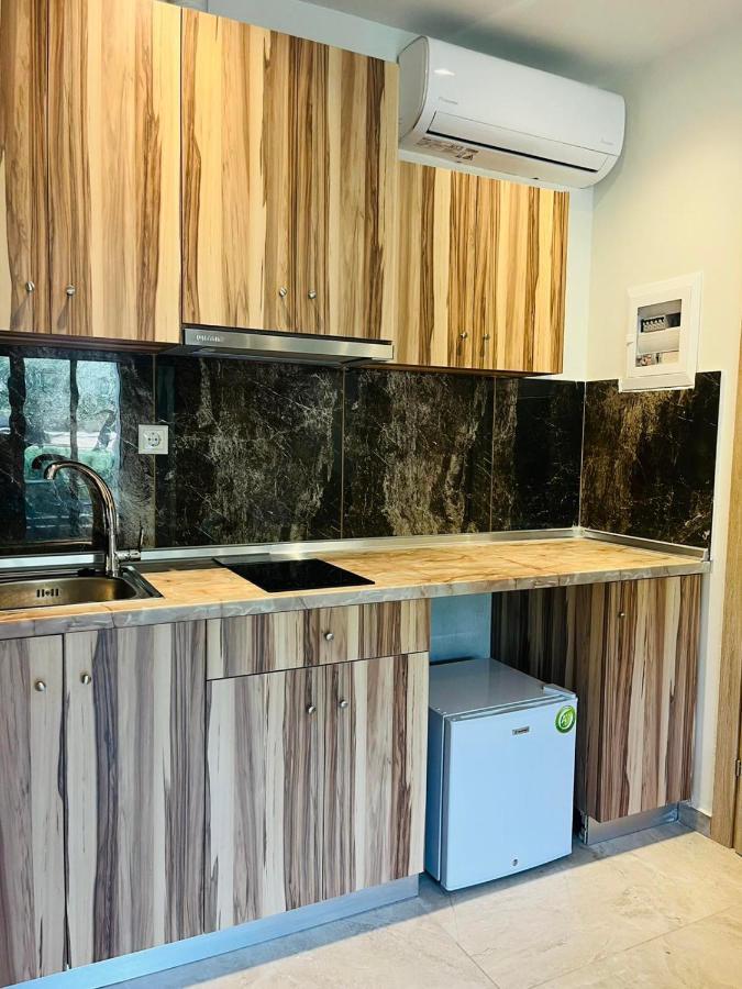 Suites Ris Néa Péramos Εξωτερικό φωτογραφία